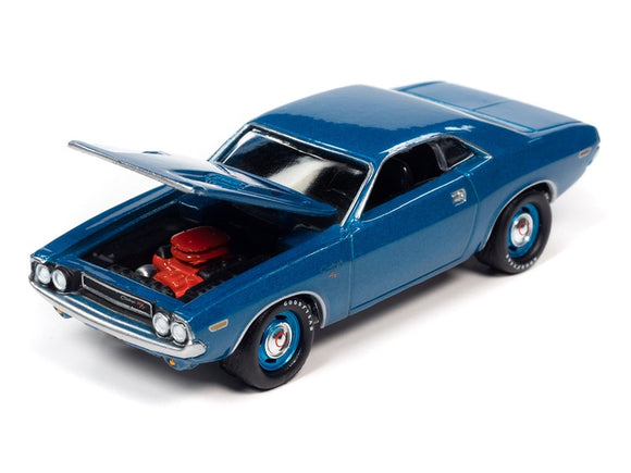 Johnny Lightning 1970 Dodge Challenger – Blue