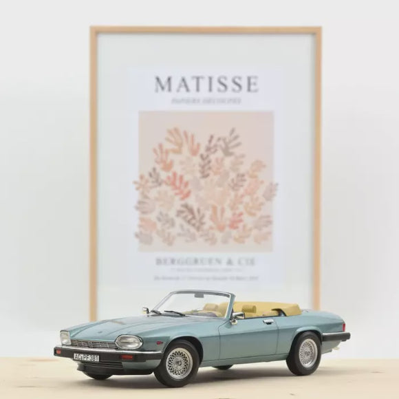 Norev 182635 Jaguar XJ-S 5.3 H.E. Convertible 1988 Light Blue metallic 1:18 – Sealed
