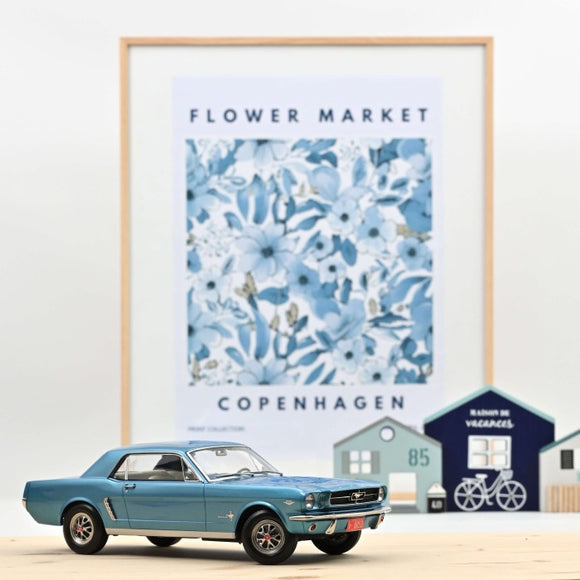 Norev 182800 Ford Mustang Coupe 1965 Twilight Turquoise metallic 1:18 – Sealed
