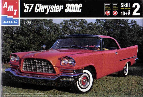 AMT 30046 57 Chrysler 300C - 1/25 Scale
