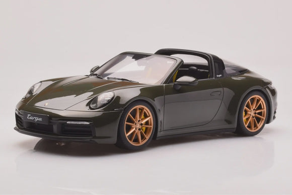GT Spirit GT438 Porsche 911 (992) Targa 4S Green 2020