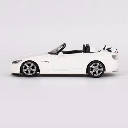 Mini GT 656 Honda S2000 (AP2) CR Grand Prix White