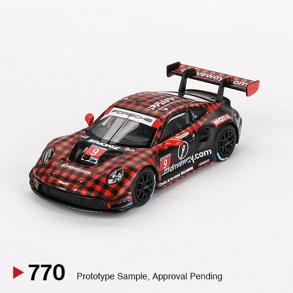 Mini GT 770 Porsche 911 GT3 R #9