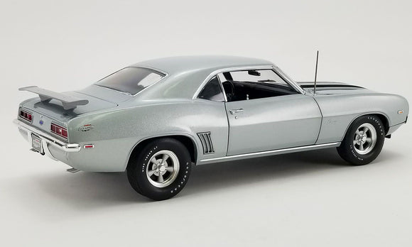 ACME 1805725 1969 Chevrolet COPO Camaro - Cortex Silver