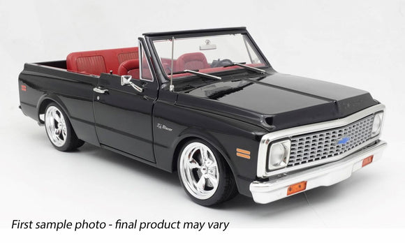 ACME 1807709 1972 Chevrolet Blazer - 2WD Custom