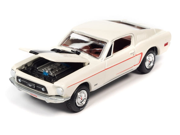 Johnny Lightning 1968 Ford Mustang GT 428 Cobra Jet – Wimbledon White