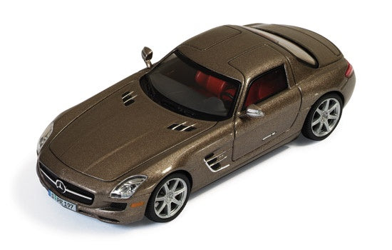 IXO MOC124 Mercedes Benz SLS AMG 2010