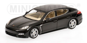 Minichamps 400068271 Porsche Panamera Turbo 2010
