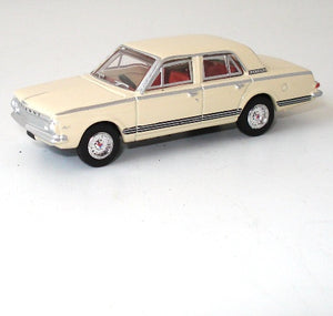 Road Ragers 1963 Valiant AP5 Bow White