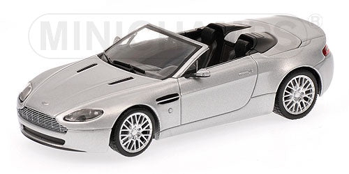 Minichamps 400137430 Aston Martin V8 Vantage Roadster 2009