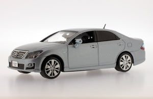 J Collection JC097 Toyota Crown Hybrid 2008