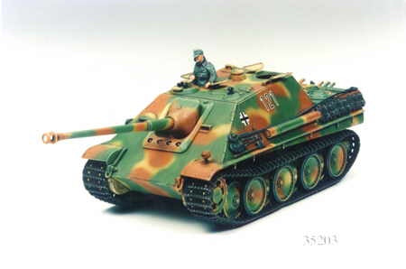 Tamiya 35203 German Tank Destroyer Jagdpanther Late Version - 1/35 Scale