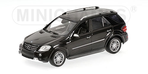 Minichamps 400037670 Mercedes Benz ML63 AMG 2008