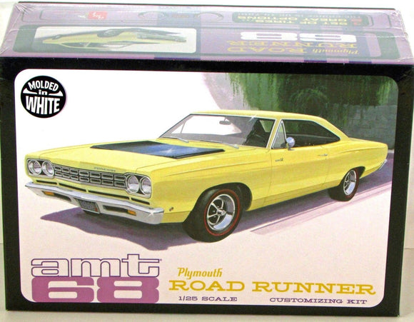 AMT 821 1968 Plymouth Road Runner