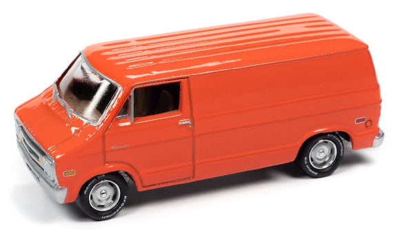 Johnny Lightning Classic Gold 2021 R3A E 1976 Dodge Tradesman Van - Orange