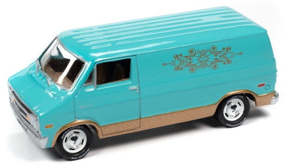 Johnny Lightning 1976 Dodge Tradesman Van Green