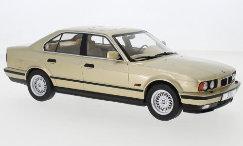 Model Car Group 18159 BMW 5 Series (E34) Met Beige