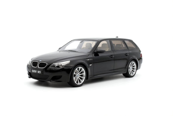 Ottomobile OT1020 BMW E61 M5 Black Saphire Met 2004