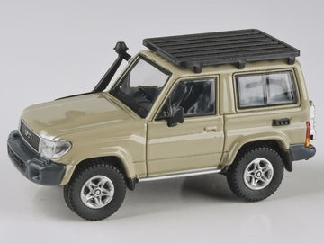 Paragon 65564 Toyota Landcruiser 71 2014 SWB Sandy Taupe w/ Carbon Hood