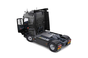 Solido 2400102 Volvo FH Globetrotter XL Black Metallic 2021