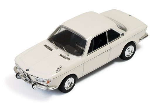 IXO CLC257 BMW 2000CS 1970