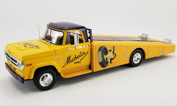 ACME 1801906 1970 Dodge D-300 Ramp Truck 