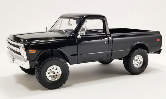ACME 1807215 1970 Chevrolet K-10 4 x 4  Black