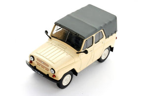 IXO IST017 UAZ 469 1975